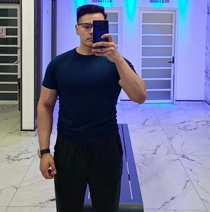 Meet your Posher, Jafet